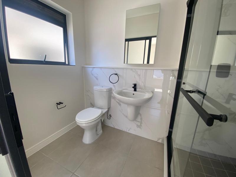To Let 1 Bedroom Property for Rent in Richwood Western Cape